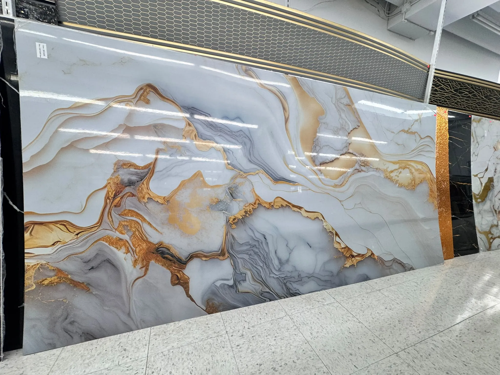 Panneau effet marbre gris et or – panneau décoratif Canova à Trois-Rivières
